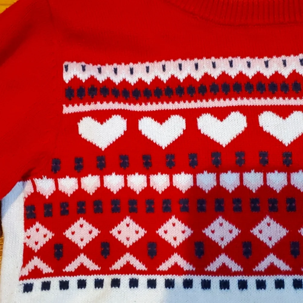 Children's Place Girls Red Heart Sweater Dress Size‎ 5-6 - Picture 2 of 5